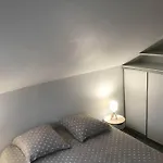 펜션 Jolie Maison Tuffeau Centre De Avec Local Velos *