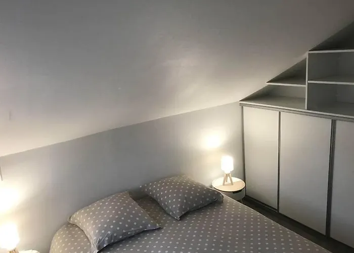 Nyaraló Jolie Maison Tuffeau Centre De Avec Local Velos *